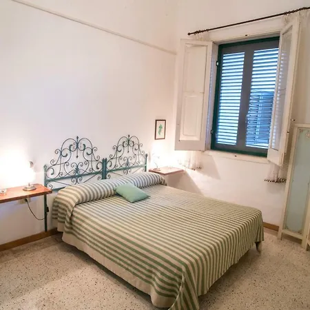 Con Piscina In Apartment Galatina